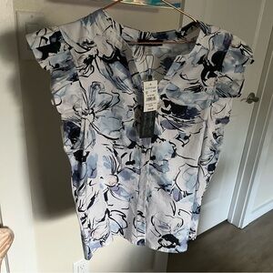 Cable & Gauge Blue Floral Blouse with Ruffle Sleeves | S